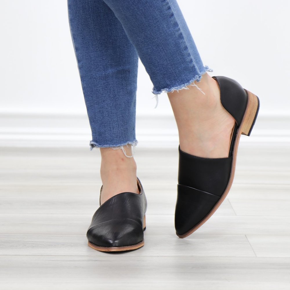 Black Opened Side Pointy Slip On Flat Loafer - Picture 2 of 13